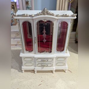 Vintage Elegant White and Gold Jewelry Box Ballerina Spins & Music Plays!